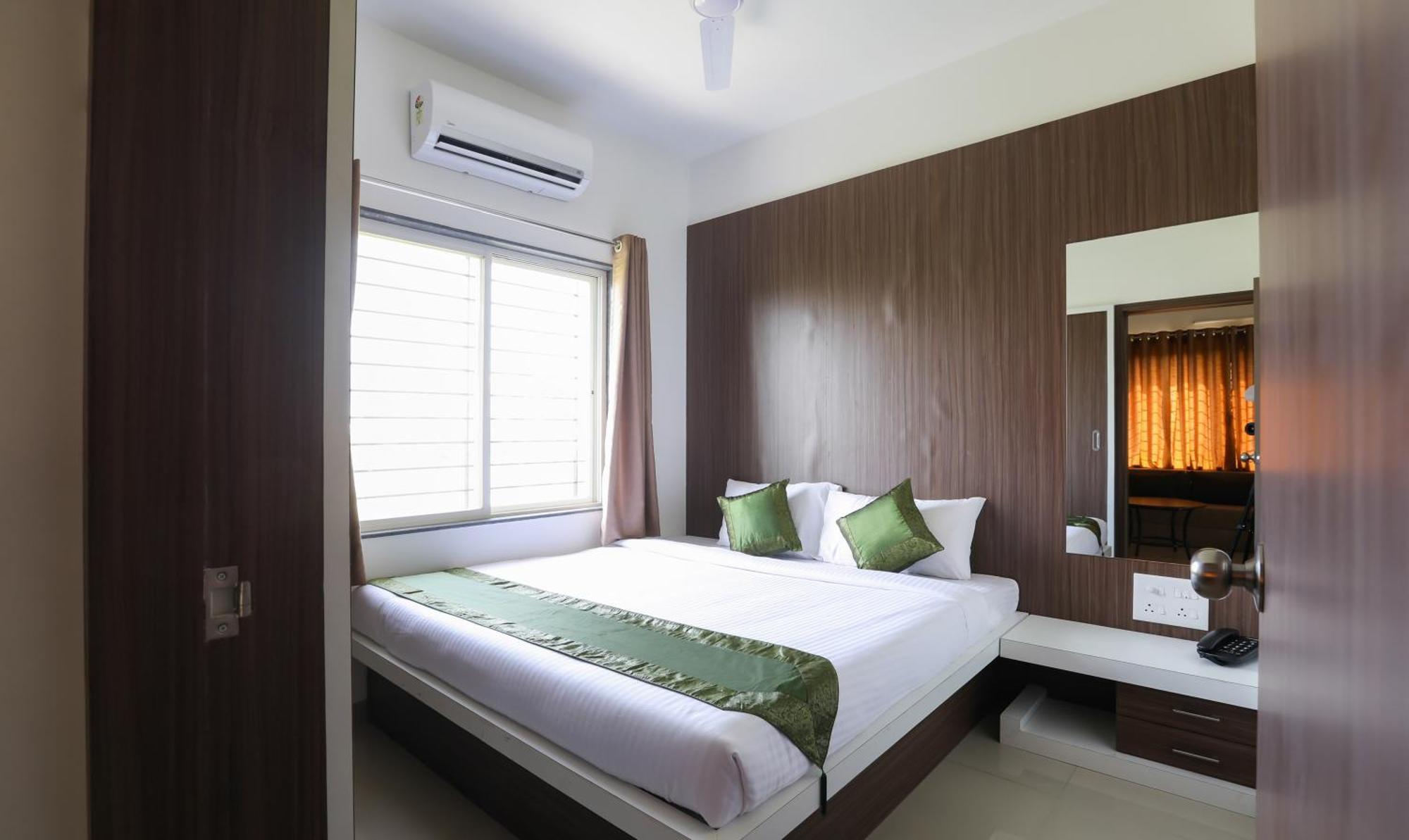 Treebo Sapphire Studio Nashik Exterior photo