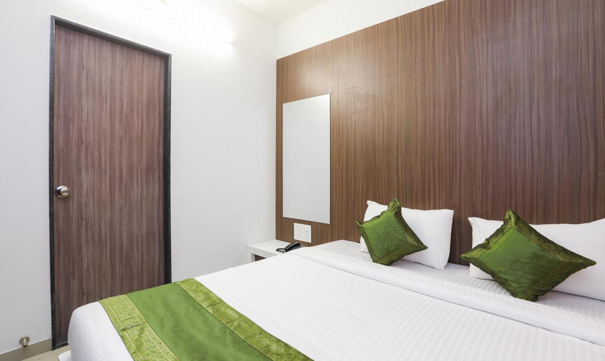 Treebo Sapphire Studio Nashik Exterior photo