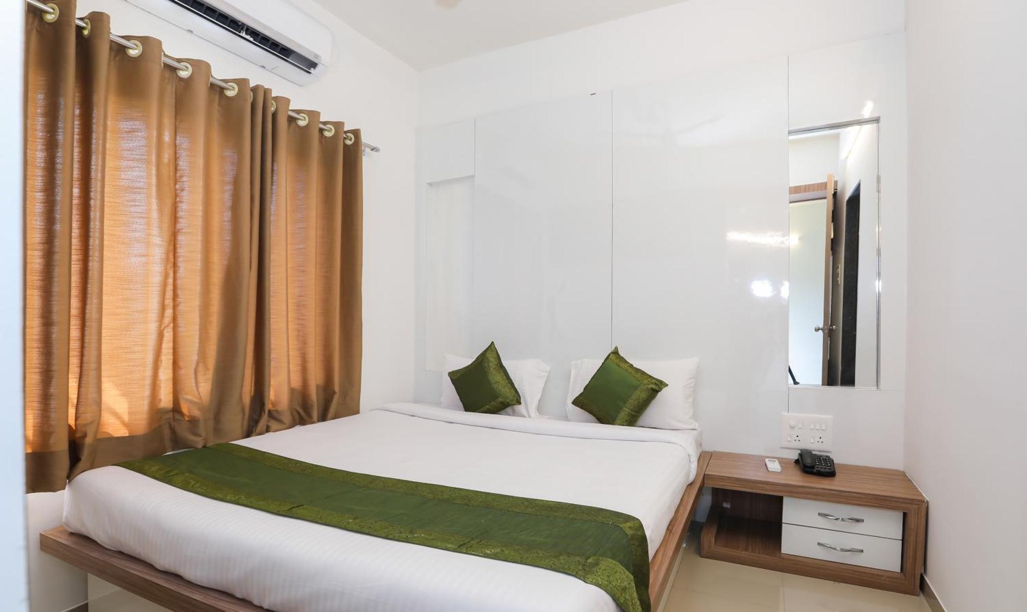 Treebo Sapphire Studio Nashik Exterior photo