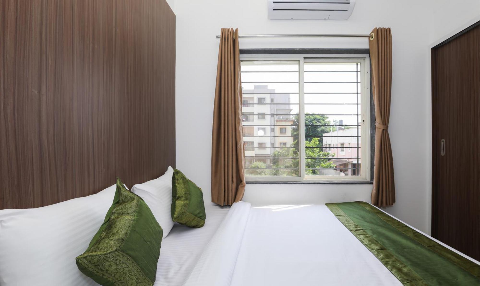 Treebo Sapphire Studio Nashik Exterior photo